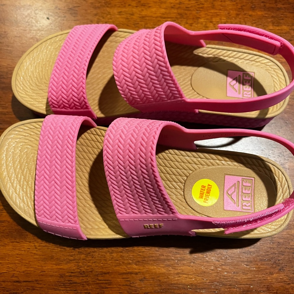 NEW Reef Water Vista Sandals.